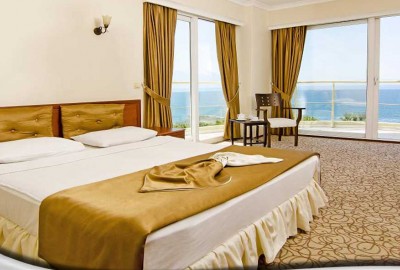 هتل آرورا ARORA HOTEL کوش آداسی